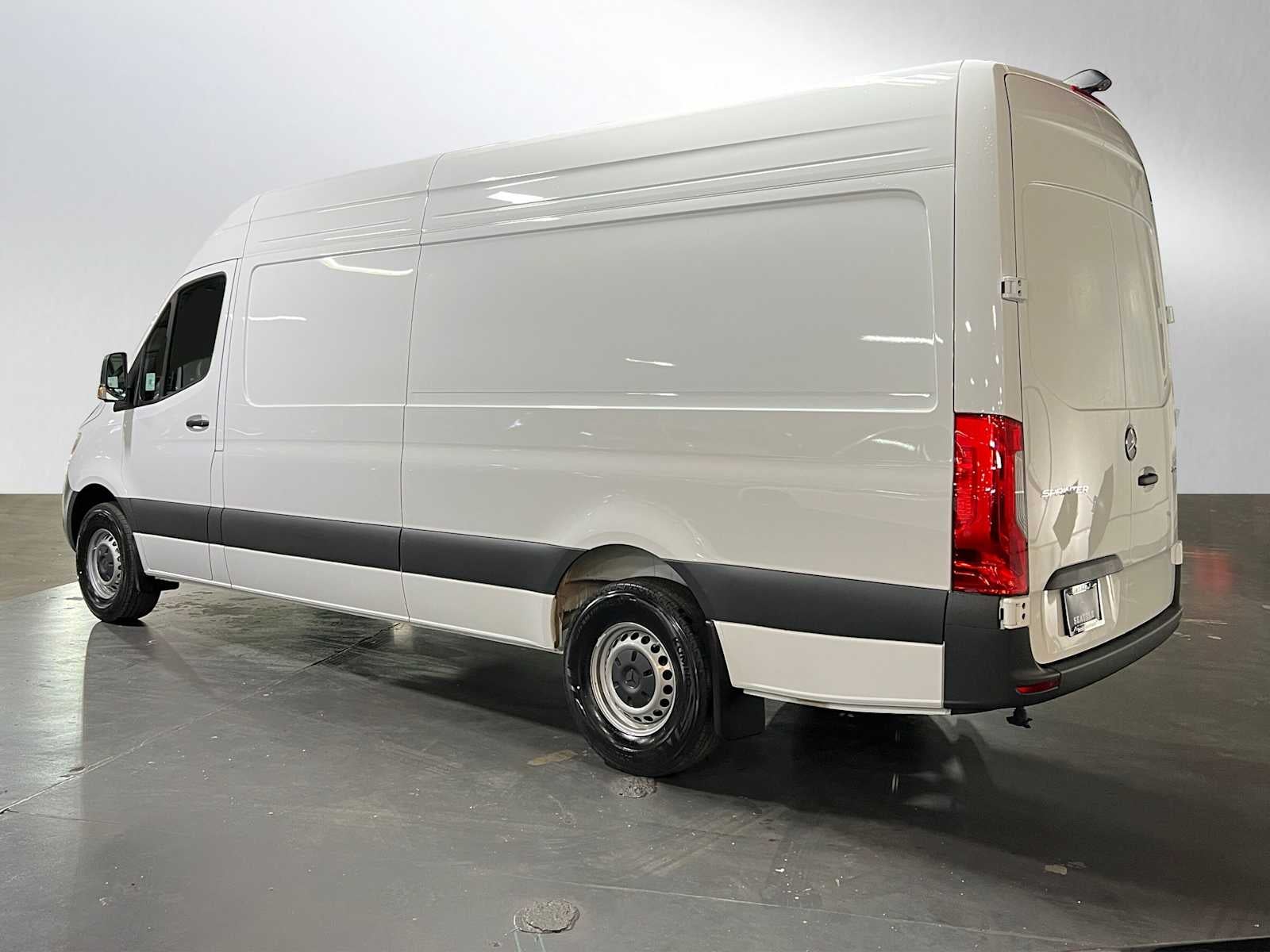 2025 Mercedes-Benz Sprinter 2500 High Roof I4 Diesel 170" RWD