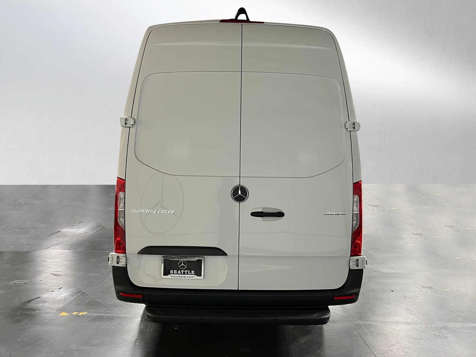 2025 Mercedes-Benz Sprinter 2500 High Roof I4 Diesel 170" RWD