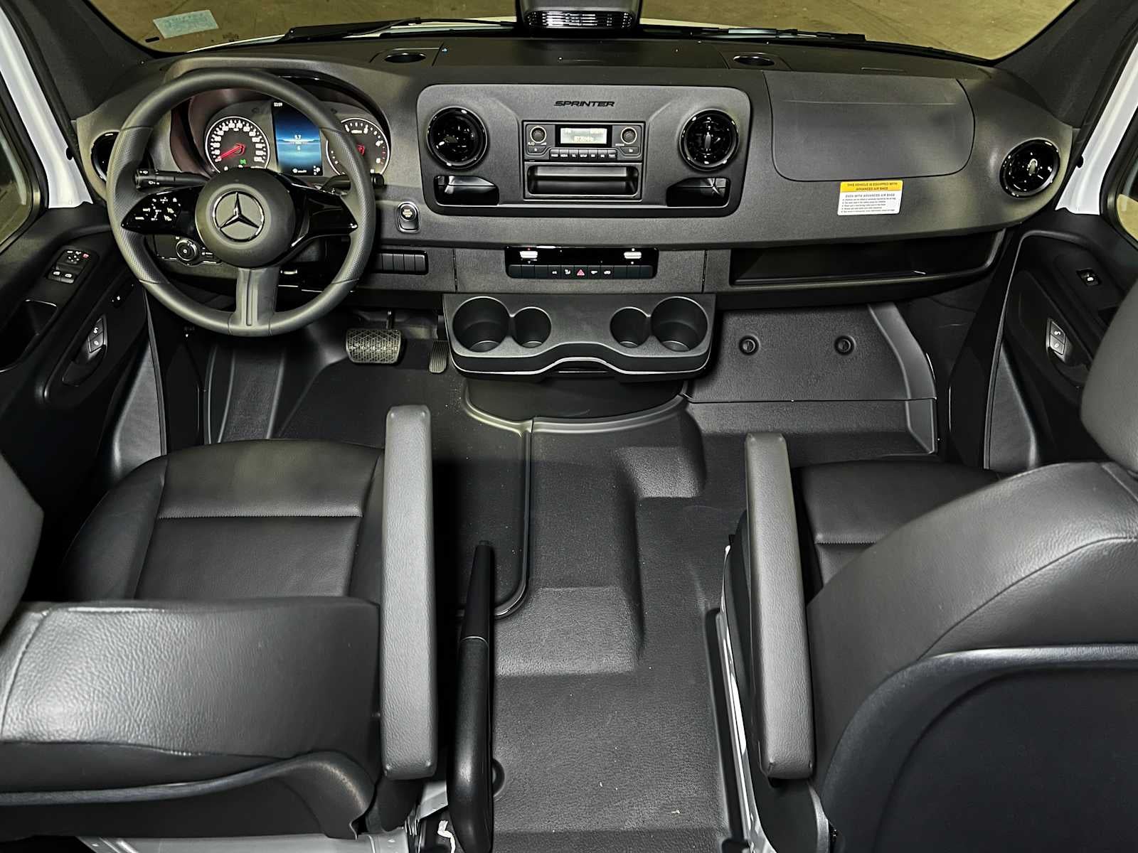 2025 Mercedes-Benz Sprinter 2500 Standard Roof I4 Diesel HO 144" RWD