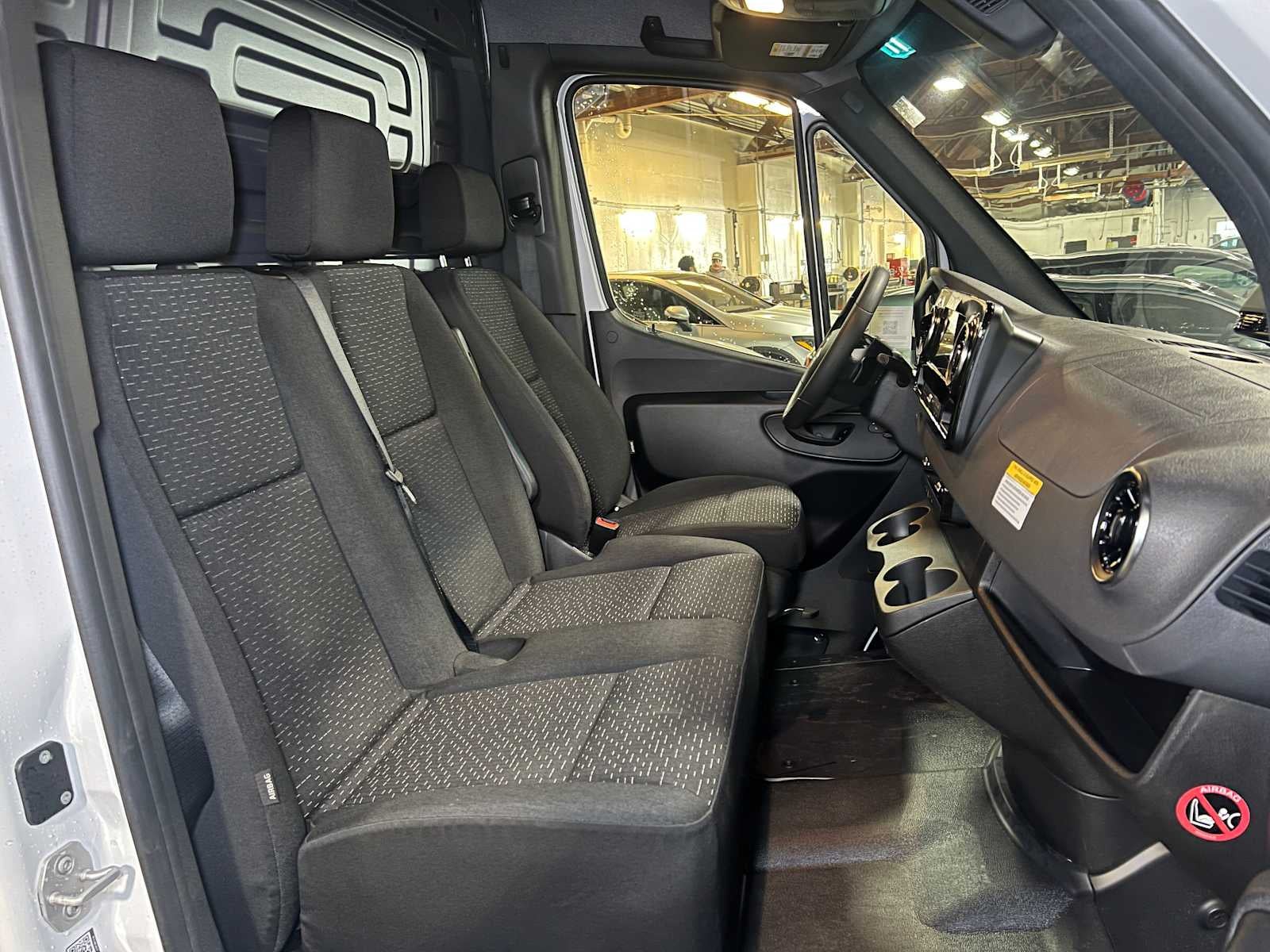 2026 Mercedes-Benz Sprinter 2500 Standard Roof I4 Diesel HO 144" RWD