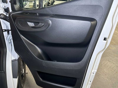 2026 Mercedes-Benz Sprinter 2500 Standard Roof I4 Diesel HO 144" RWD
