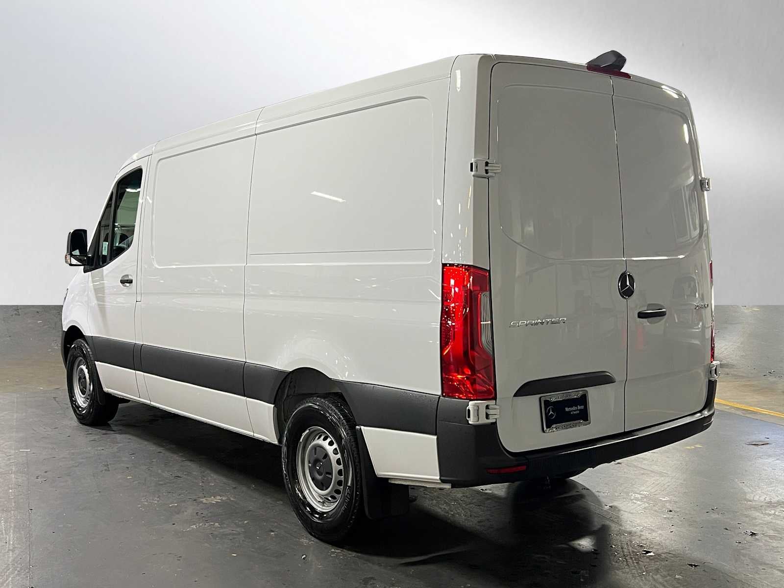 2025 Mercedes-Benz Sprinter 2500 Standard Roof I4 Diesel HO 144" RWD