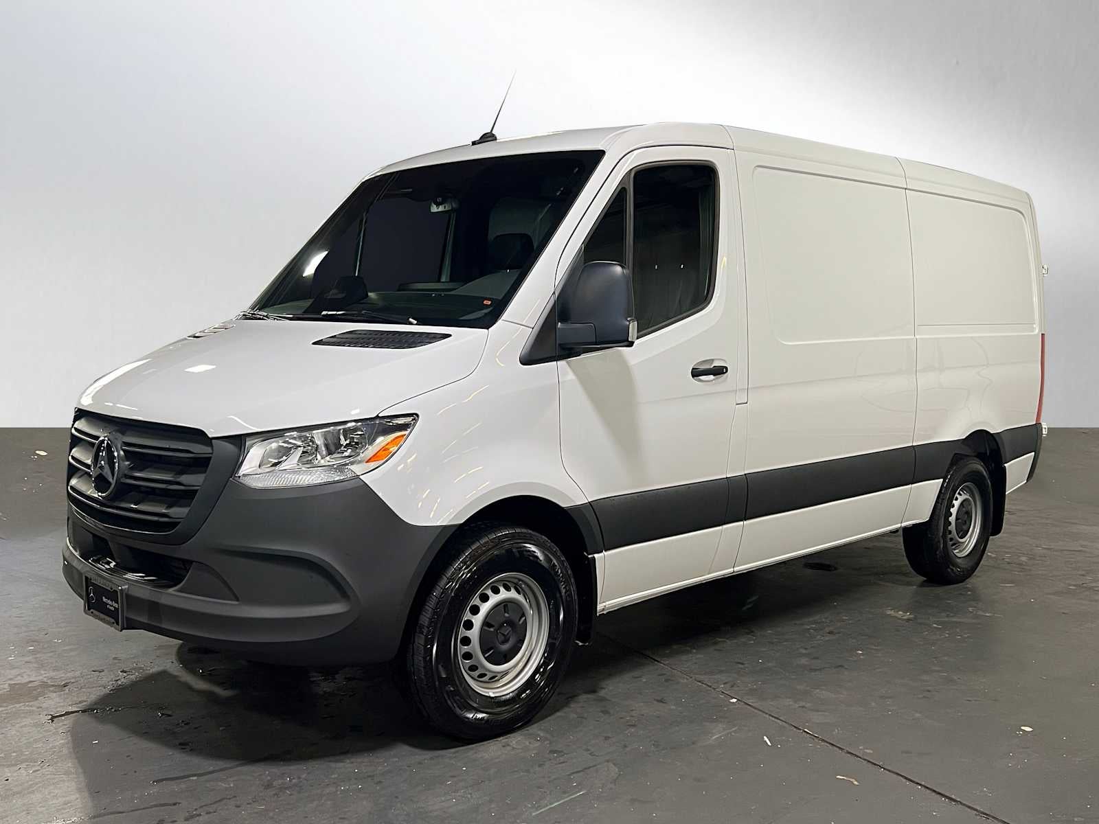 2025 Mercedes-Benz Sprinter 2500 Standard Roof I4 Diesel HO 144" RWD