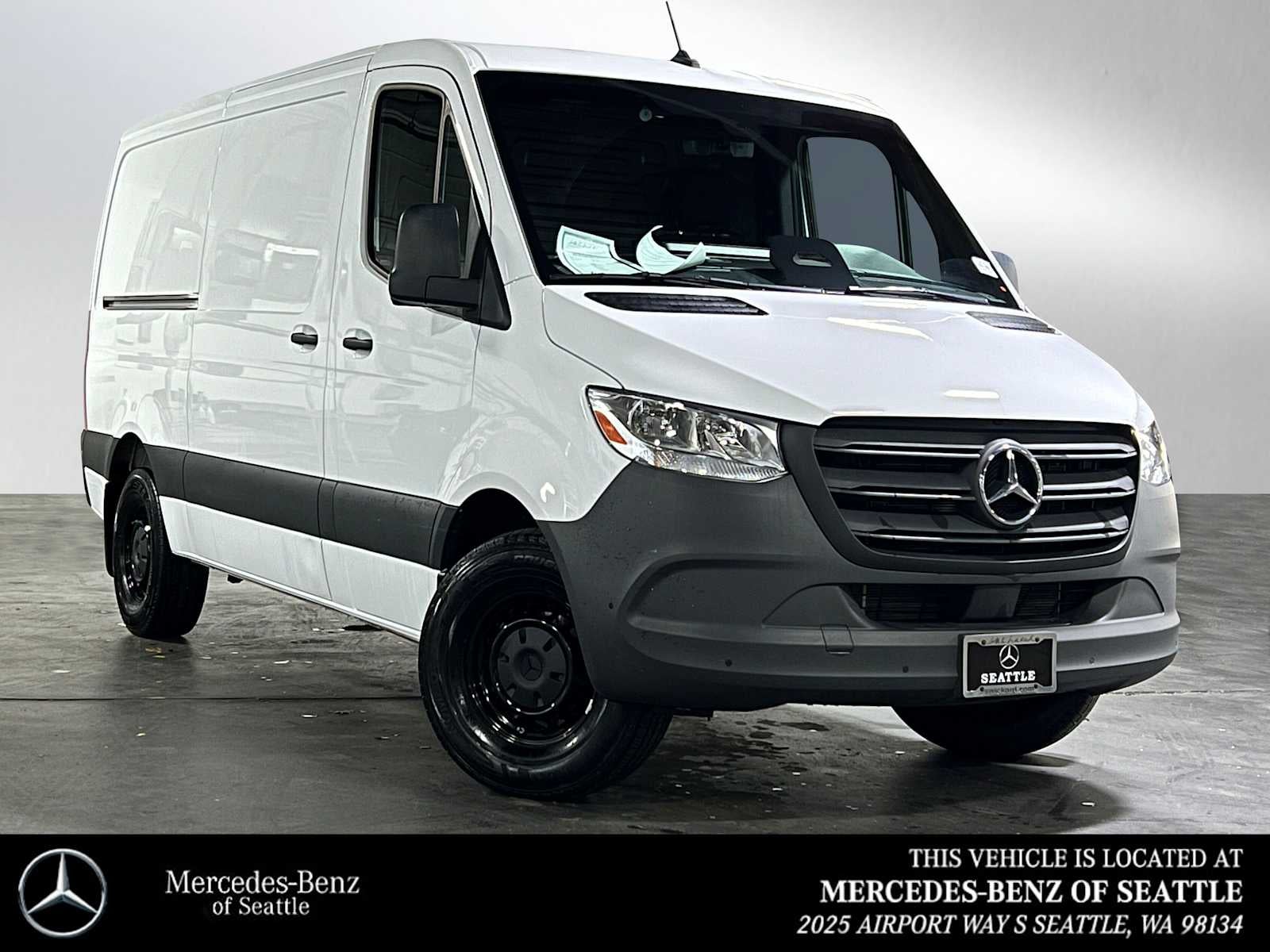 2025 Mercedes-Benz Sprinter 2500 Standard Roof I4 Diesel HO 144" RWD