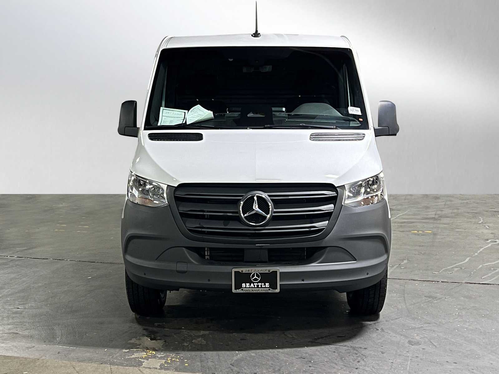 2025 Mercedes-Benz Sprinter 2500 Standard Roof I4 Diesel HO 144" RWD