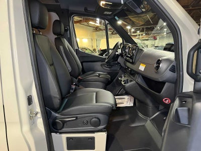 2025 Mercedes-Benz Sprinter 2500 Standard Roof I4 Diesel HO 144" AWD