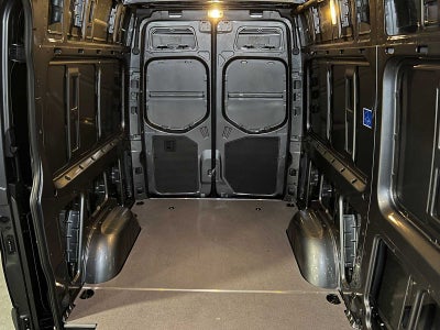 2026 Mercedes-Benz Sprinter 2500 Standard Roof I4 Diesel HO 144" AWD