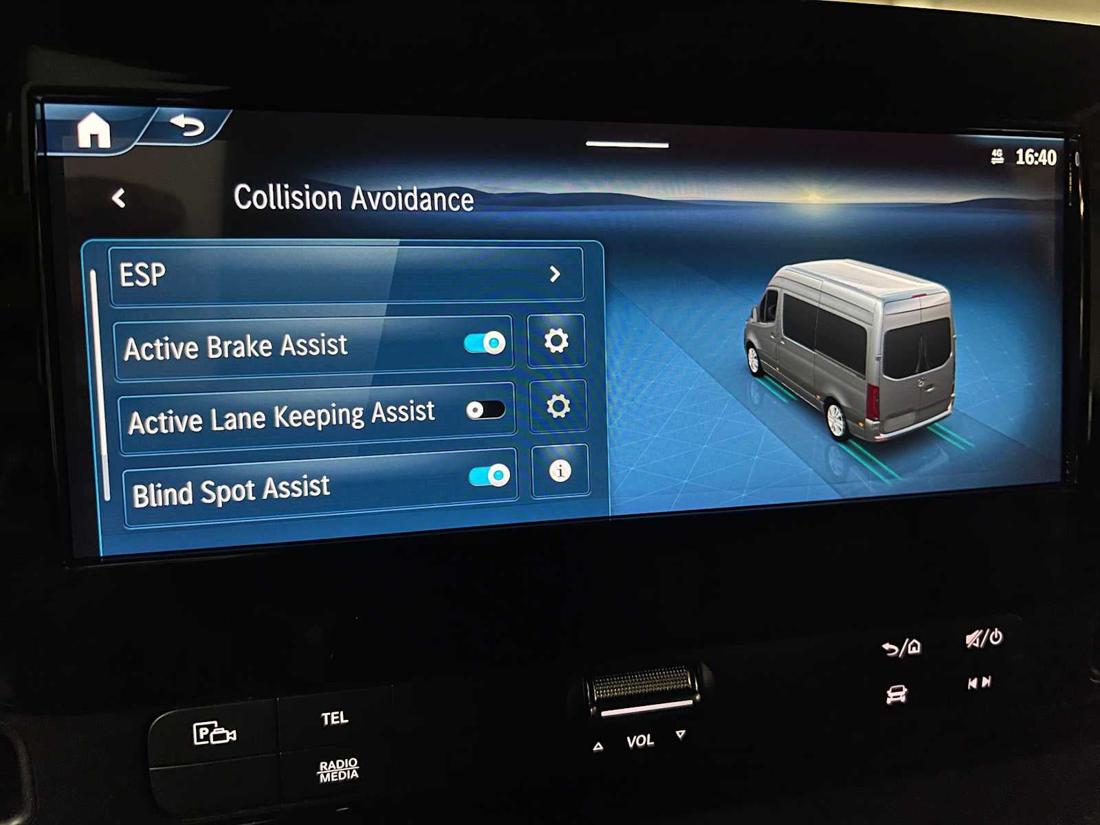 2026 Mercedes-Benz Sprinter 2500 Standard Roof I4 Diesel HO 144" AWD