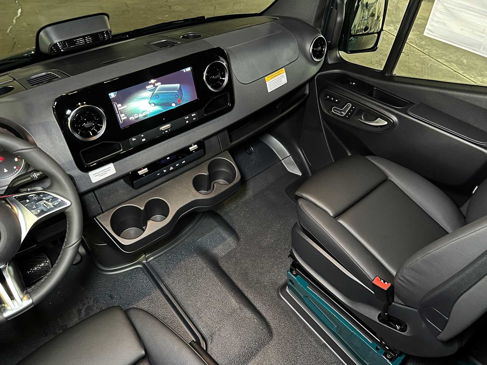 2026 Mercedes-Benz Sprinter 2500 Standard Roof I4 Diesel HO 144" AWD