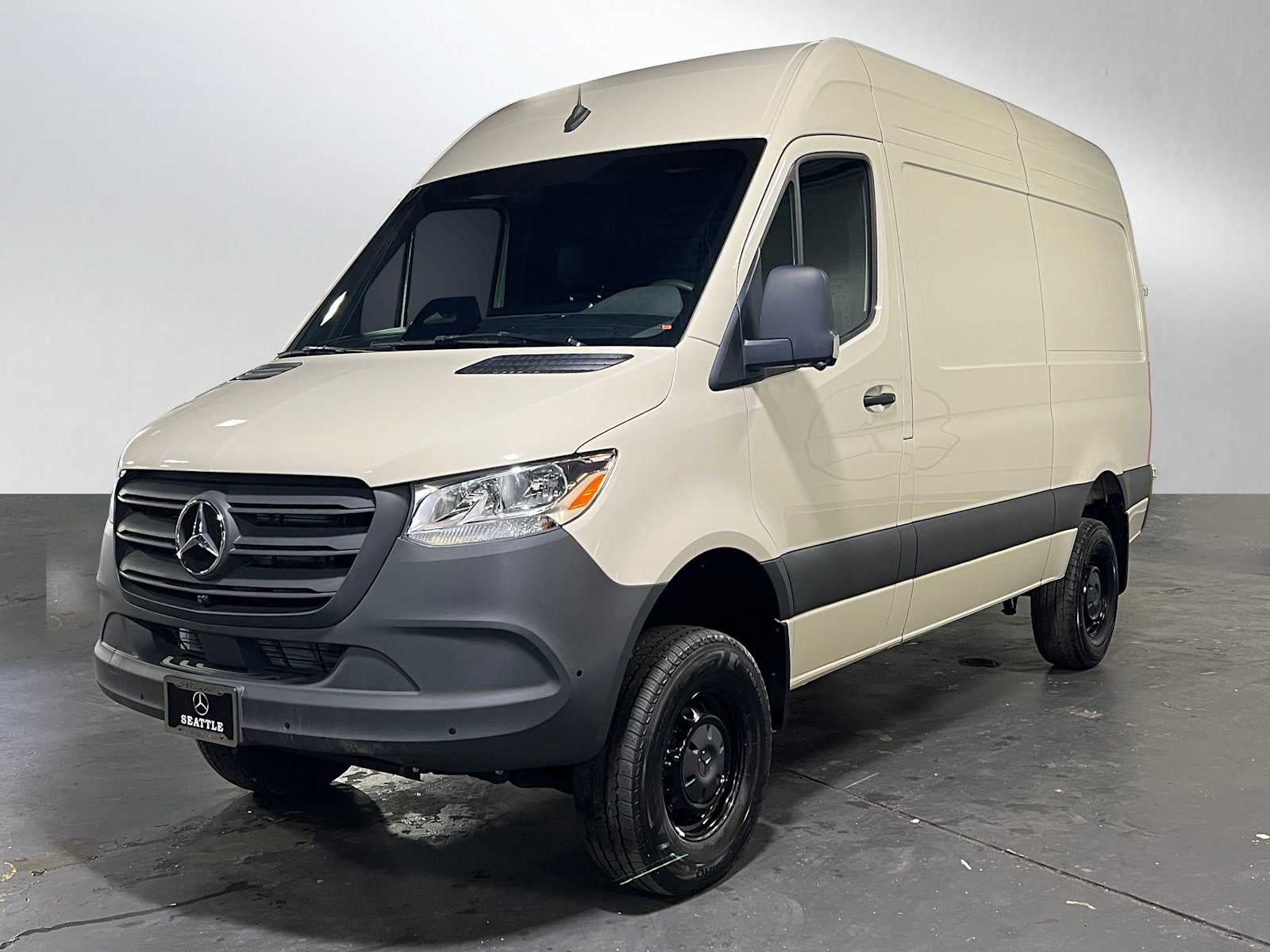2025 Mercedes-Benz Sprinter 2500 Standard Roof I4 Diesel HO 144" AWD