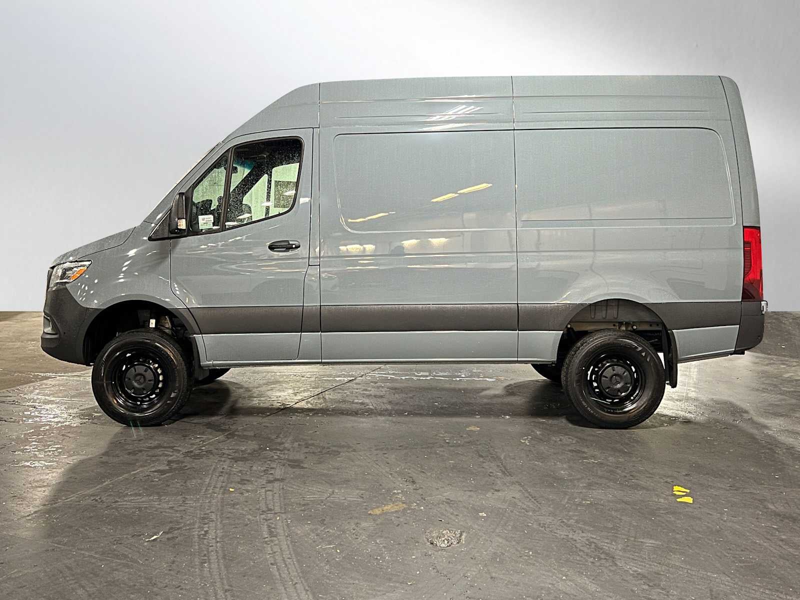 2026 Mercedes-Benz Sprinter 2500 Standard Roof I4 Diesel HO 144" AWD