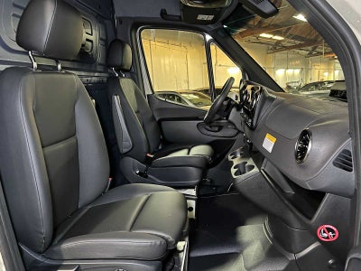 2025 Mercedes-Benz Sprinter 2500 Standard Roof I4 Diesel HO 144" AWD