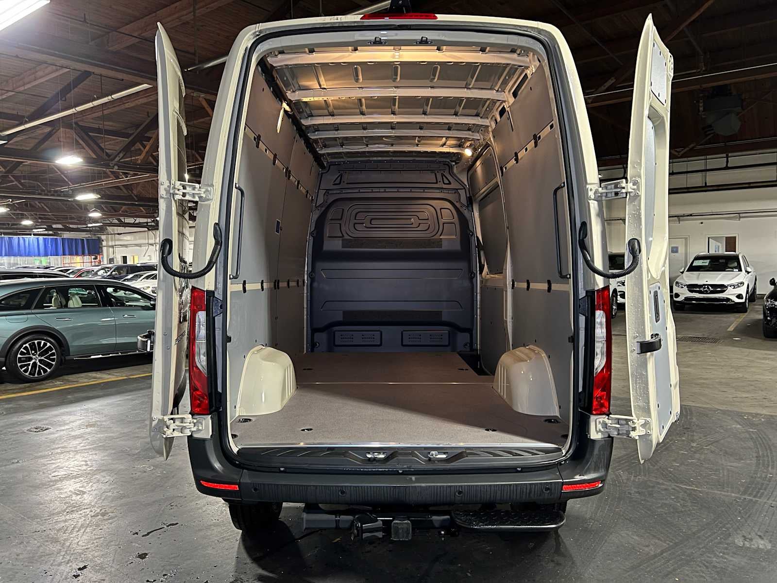 2025 Mercedes-Benz Sprinter 2500 Standard Roof I4 Diesel HO 144" AWD