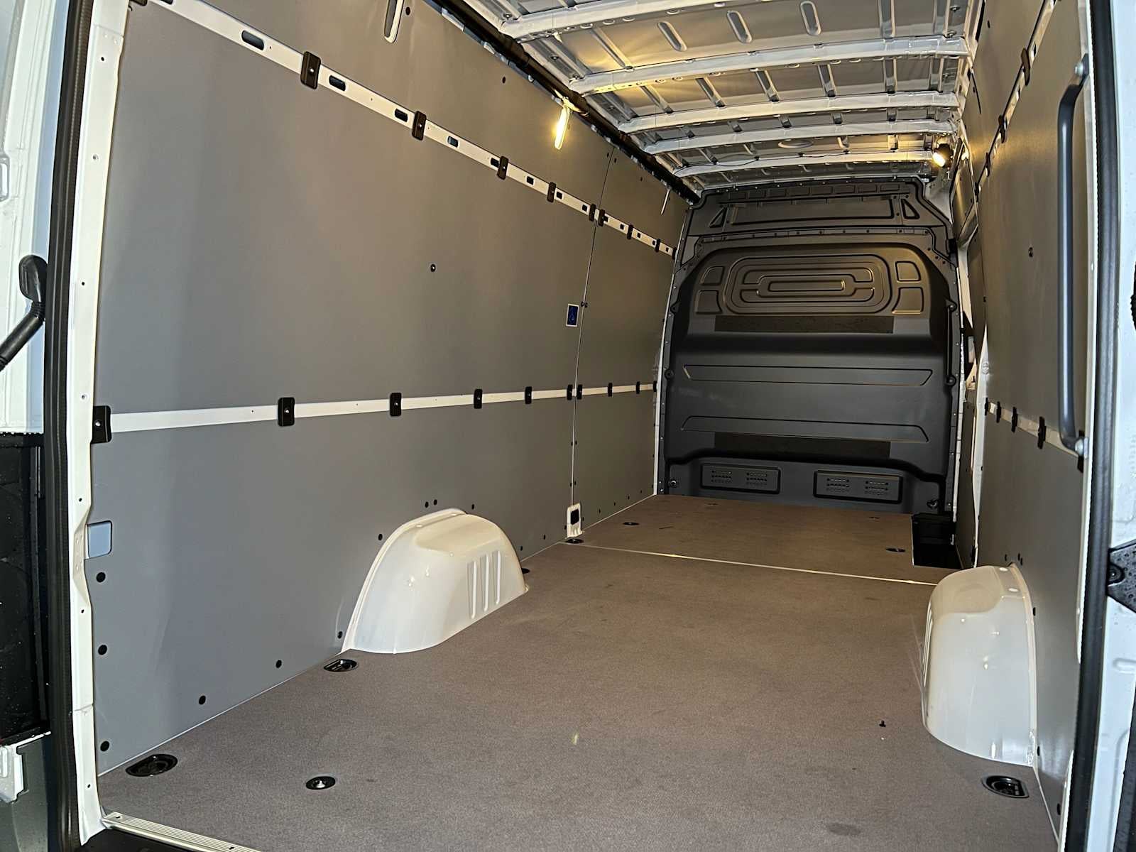 2026 Mercedes-Benz Sprinter 2500 High Roof I4 Diesel HO 170" RWD