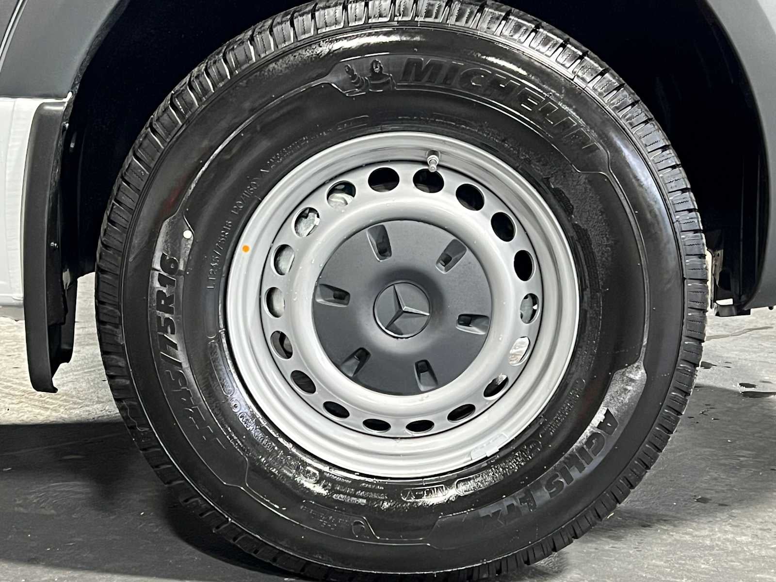 2025 Mercedes-Benz Sprinter 2500 High Roof I4 Diesel HO 170" RWD