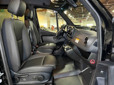 2025 Mercedes-Benz Sprinter 2500 Standard Roof I4 Diesel 144" RWD