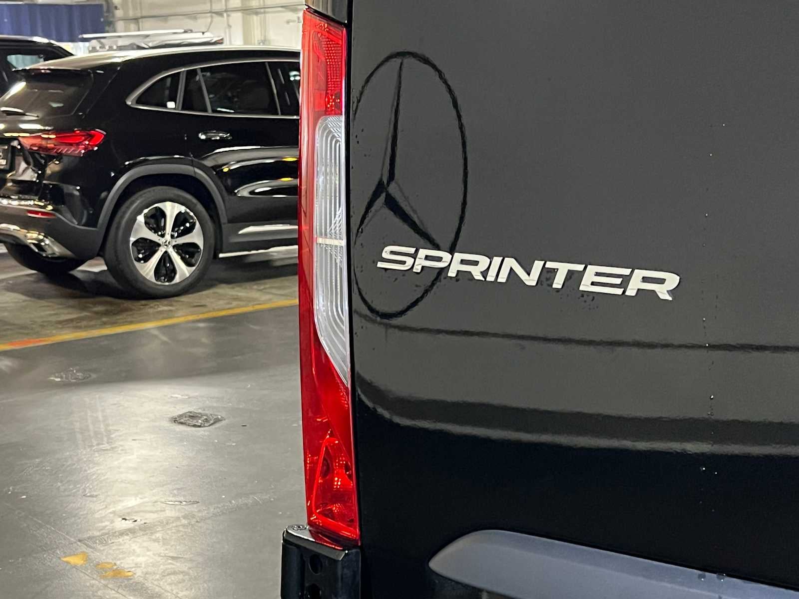 2025 Mercedes-Benz Sprinter 2500 Standard Roof I4 Diesel 144" RWD