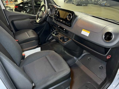 2024 Mercedes-Benz Sprinter 2500 Standard Roof I4 Diesel 144" RWD