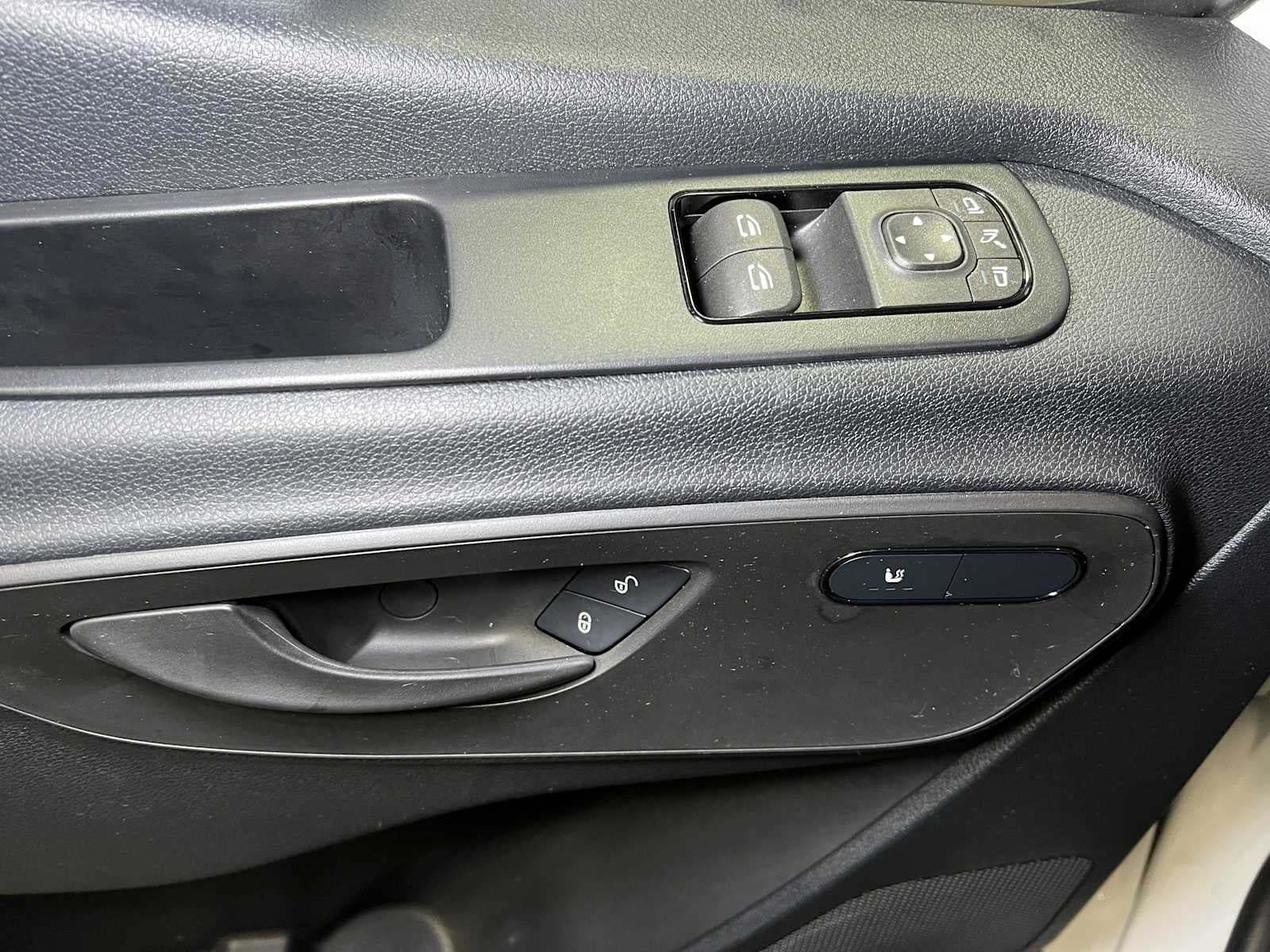 2024 Mercedes-Benz Sprinter 2500 Standard Roof I4 Diesel 144" RWD