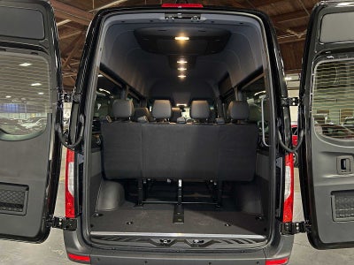 2025 Mercedes-Benz Sprinter 2500 Standard Roof I4 Diesel HO 144" RWD
