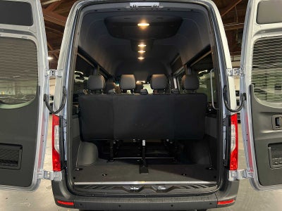 2025 Mercedes-Benz Sprinter 2500 Standard Roof I4 Diesel HO 144" RWD