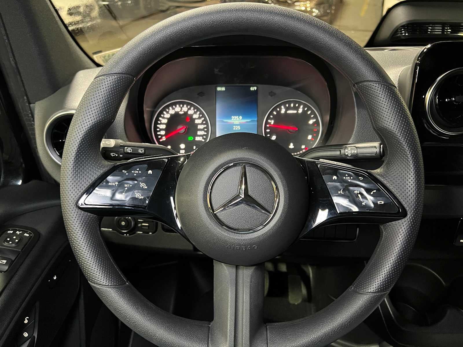 2025 Mercedes-Benz Sprinter 2500 Standard Roof I4 Diesel HO 144" RWD