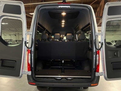 2025 Mercedes-Benz Sprinter 2500 Standard Roof I4 Diesel HO 144" RWD
