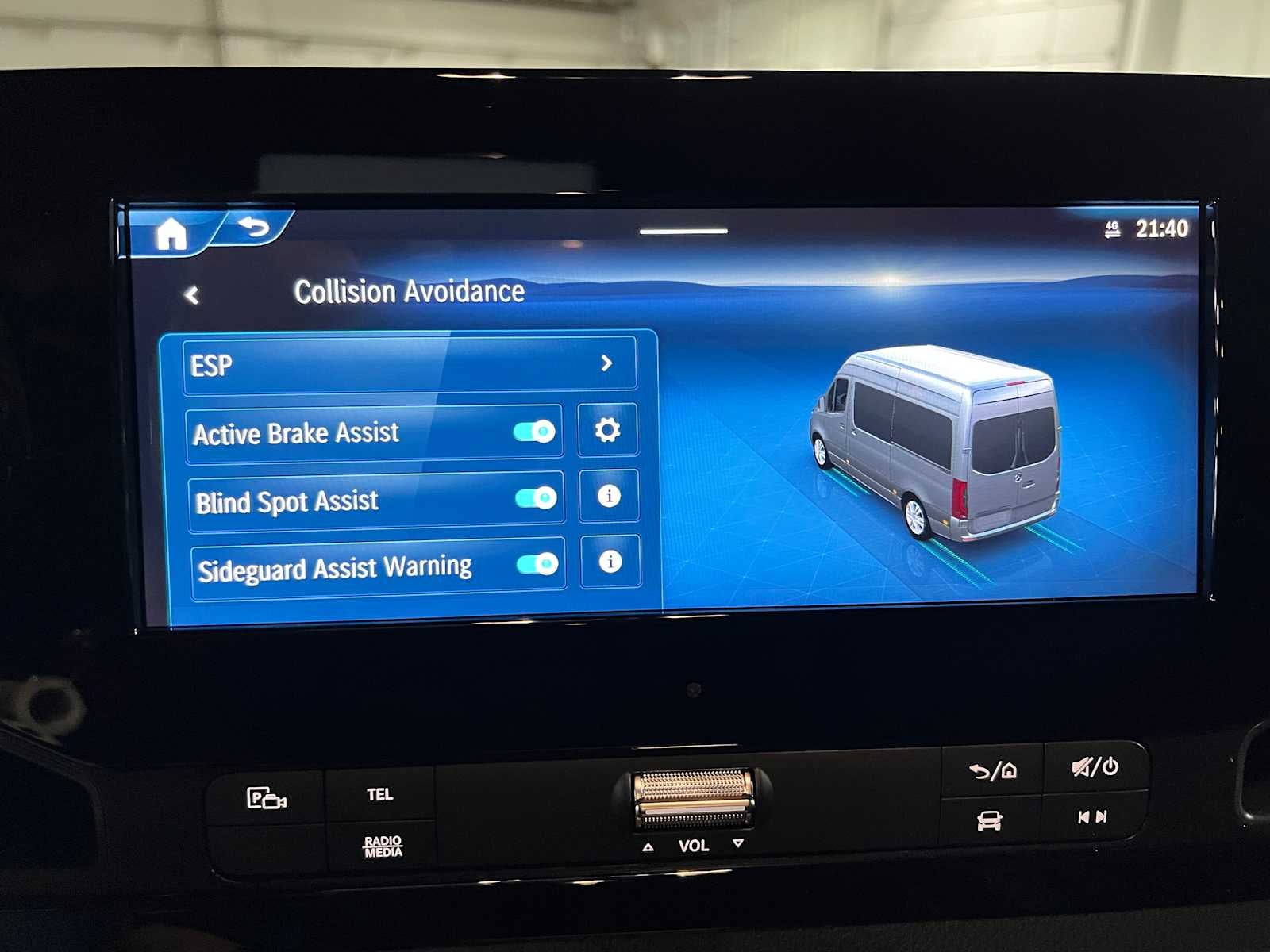 2025 Mercedes-Benz Sprinter 2500 Standard Roof I4 Diesel HO 144" RWD