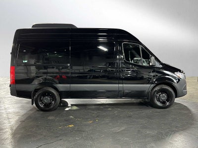 2025 Mercedes-Benz Sprinter 2500 Standard Roof I4 Diesel HO 144" RWD