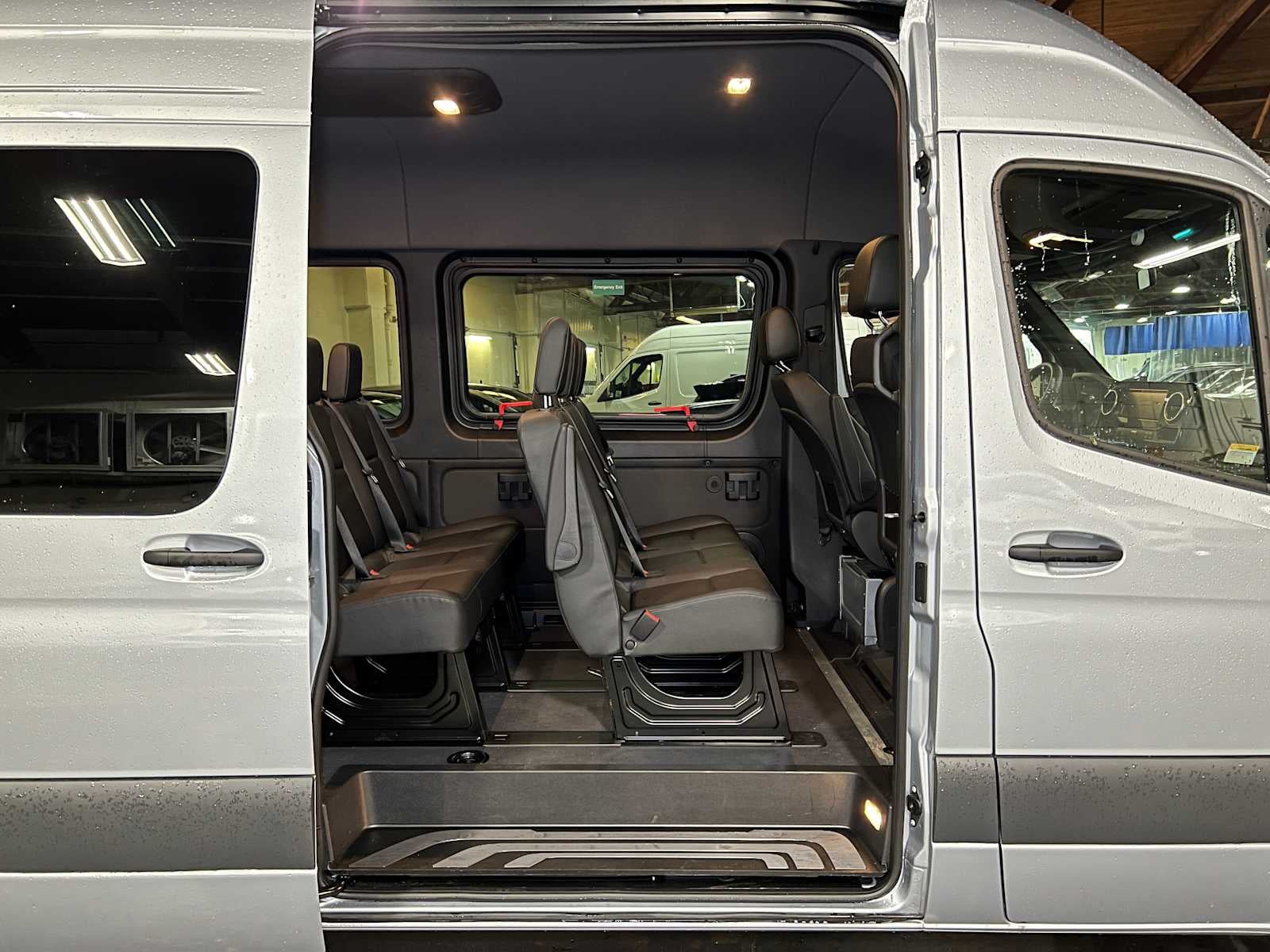 2025 Mercedes-Benz Sprinter 2500 High Roof I4 Diesel HO 170" RWD