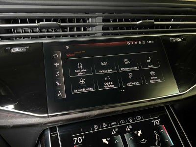 2022 Audi Q8 Prestige
