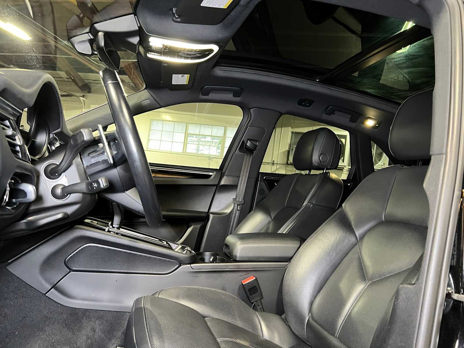 2024 Porsche Macan AWD