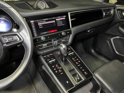 2024 Porsche Macan AWD