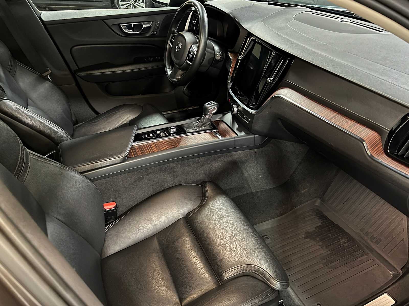 2020 Volvo V60 Cross Country T5 AWD