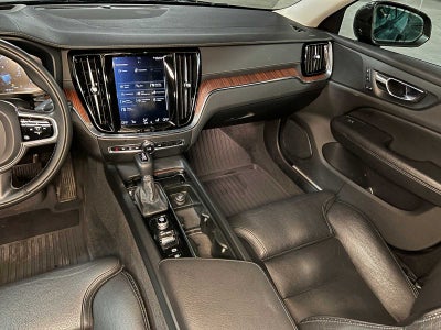 2020 Volvo V60 Cross Country T5 AWD