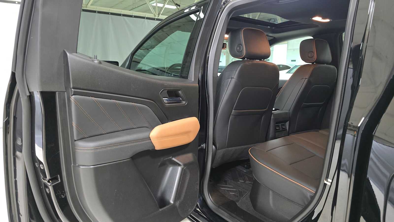 2024 GMC Canyon 4WD AT4