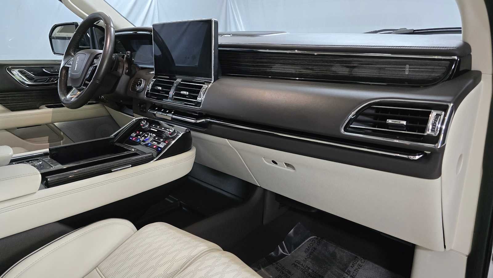 2023 Lincoln Navigator Black Label