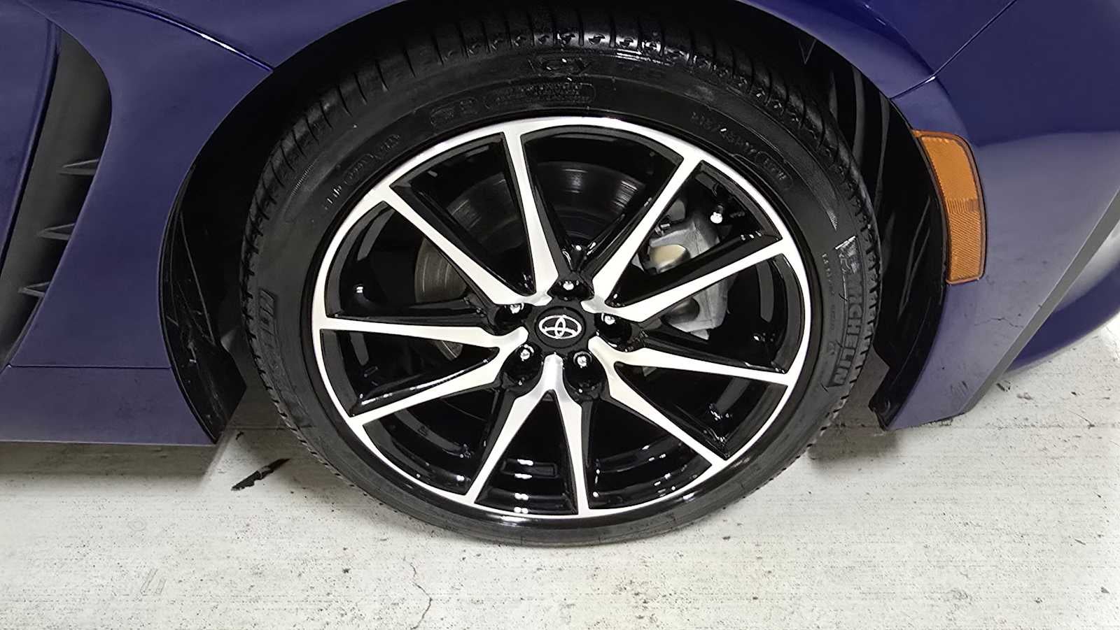 2023 Toyota GR86 Auto (Natl)