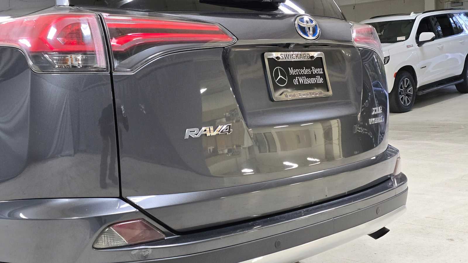 2016 Toyota RAV4 Hybrid XLE