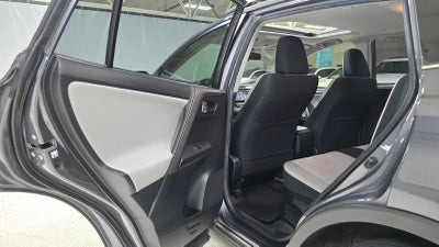 2016 Toyota RAV4 Hybrid XLE