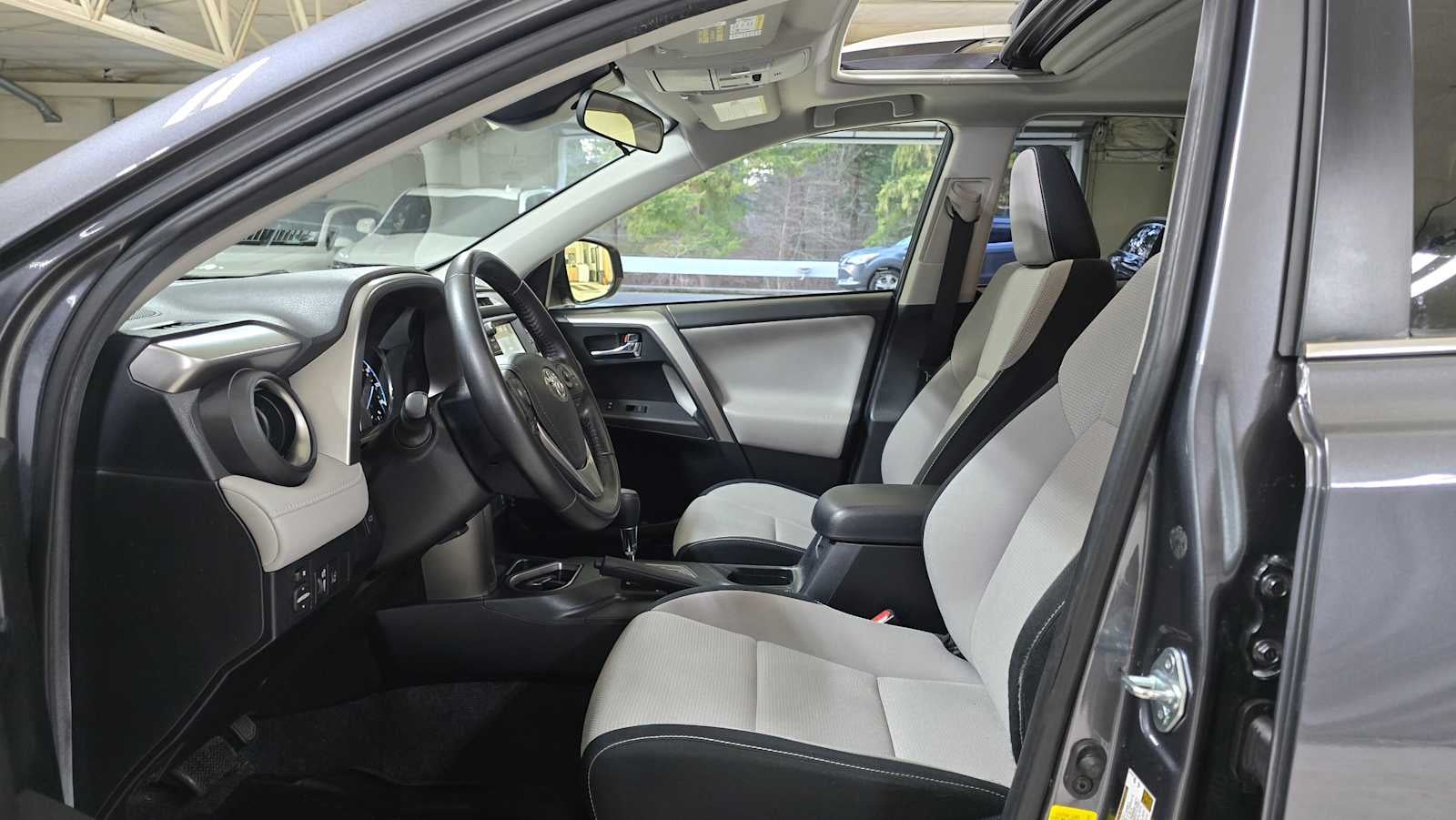 2016 Toyota RAV4 Hybrid XLE