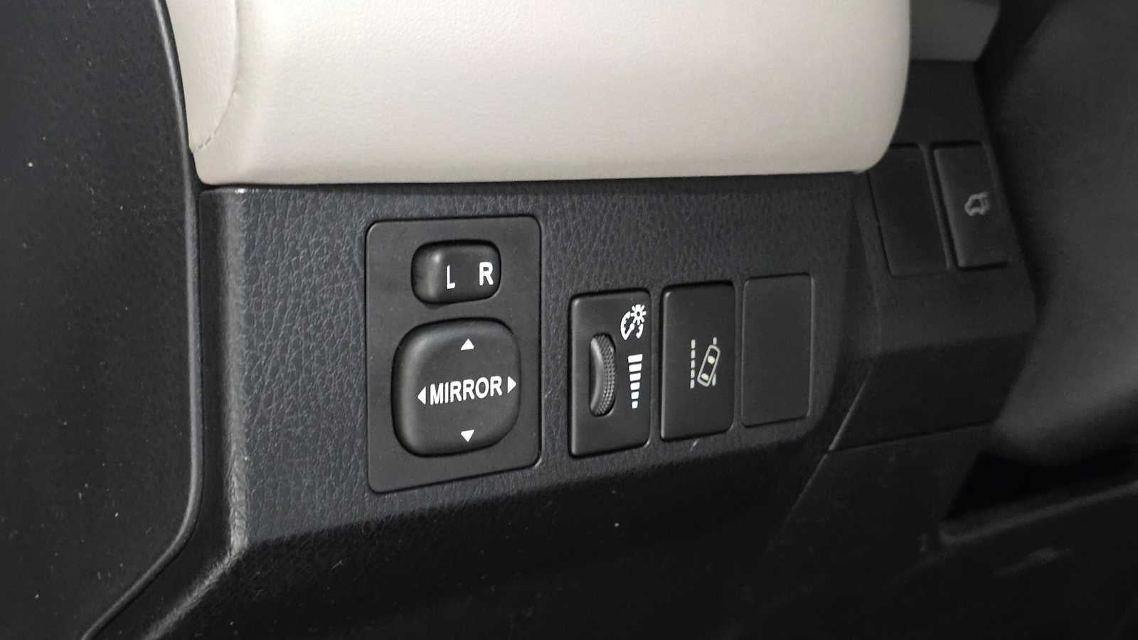 2016 Toyota RAV4 Hybrid XLE