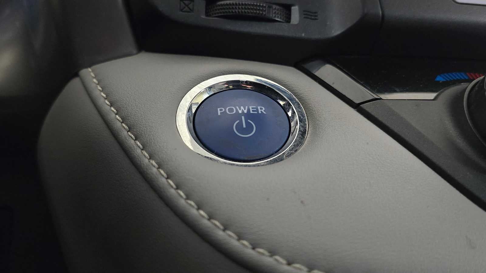 2016 Toyota RAV4 Hybrid XLE