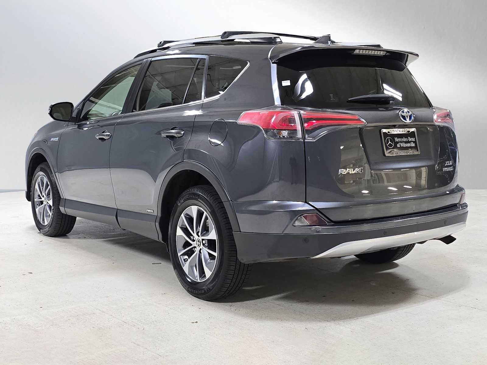2016 Toyota RAV4 Hybrid XLE