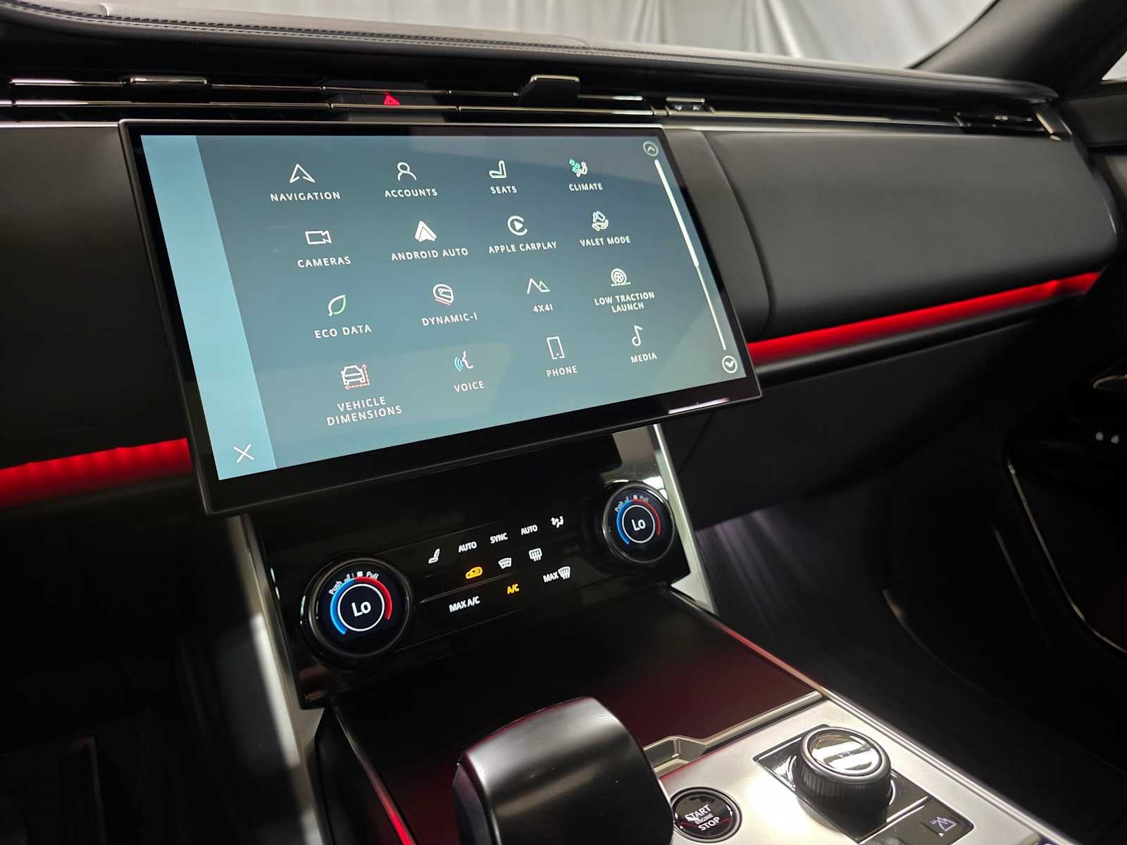 2023 Land Rover Range Rover SV