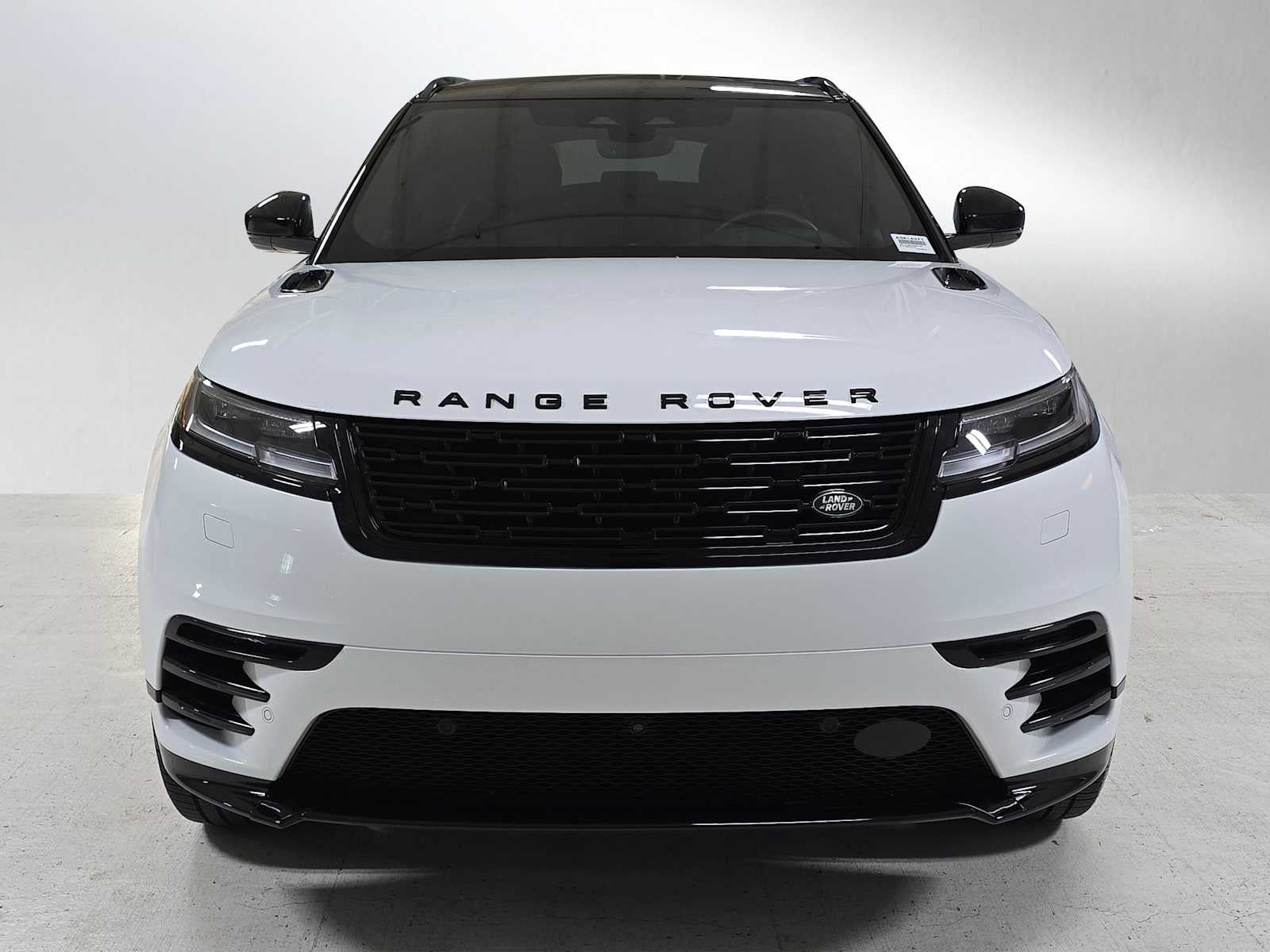 2024 Land Rover Range Rover Velar Dynamic SE