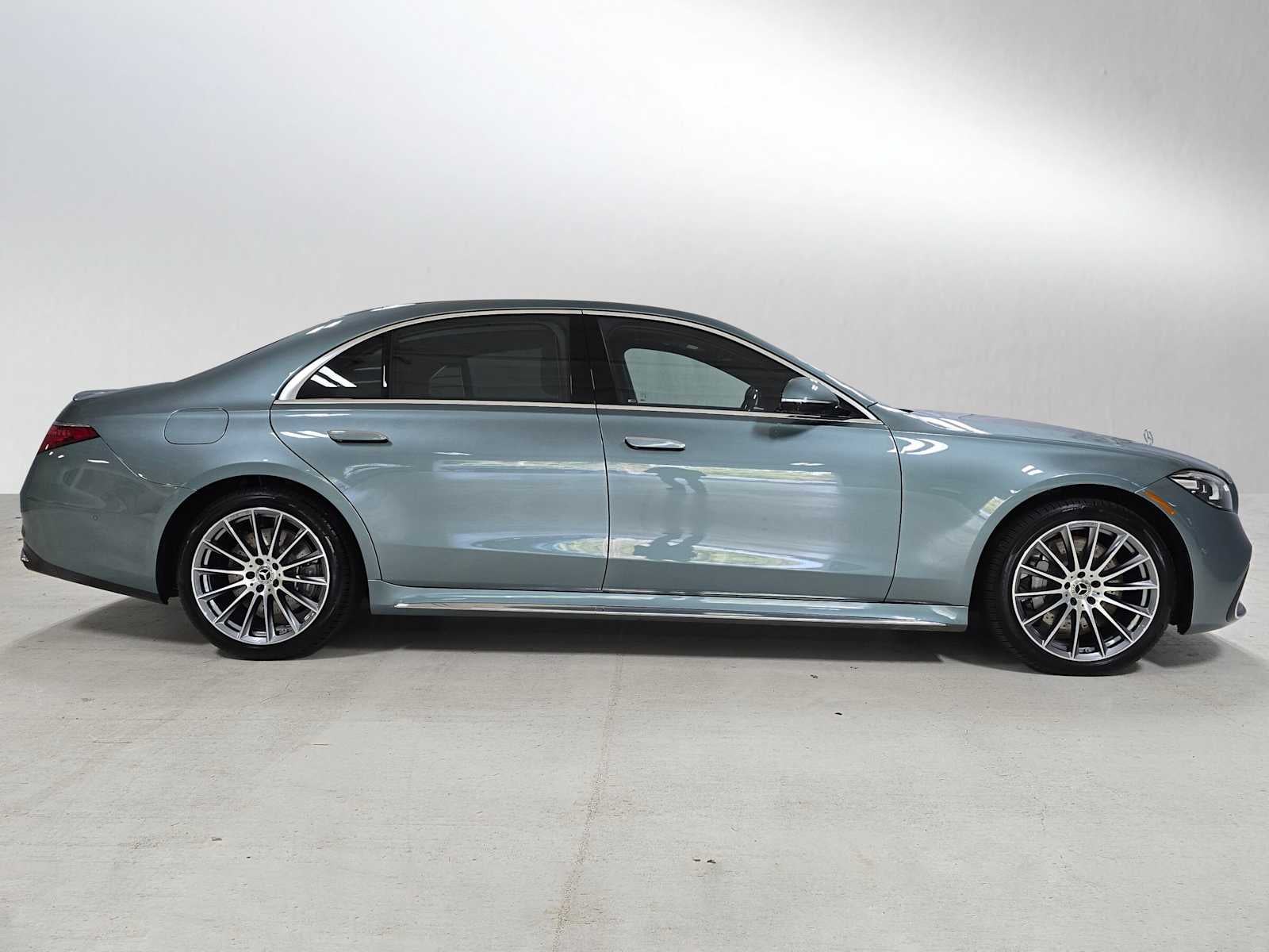 2025 Mercedes-Benz S-Class S 580
