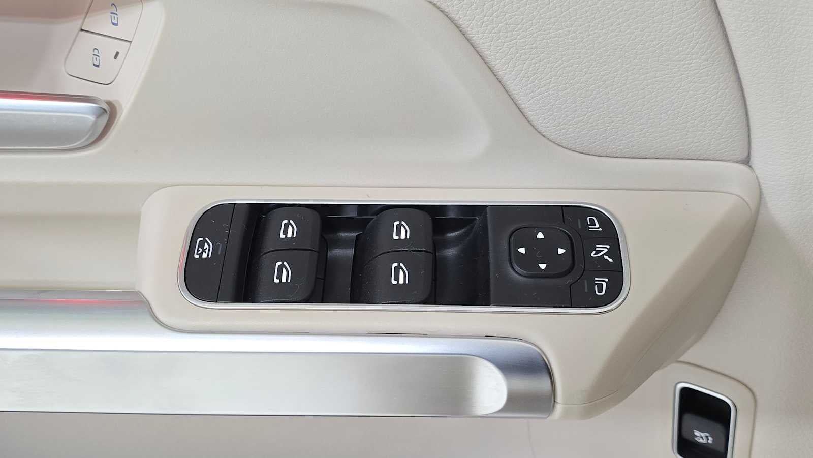 2025 Mercedes-Benz GLB GLB 250