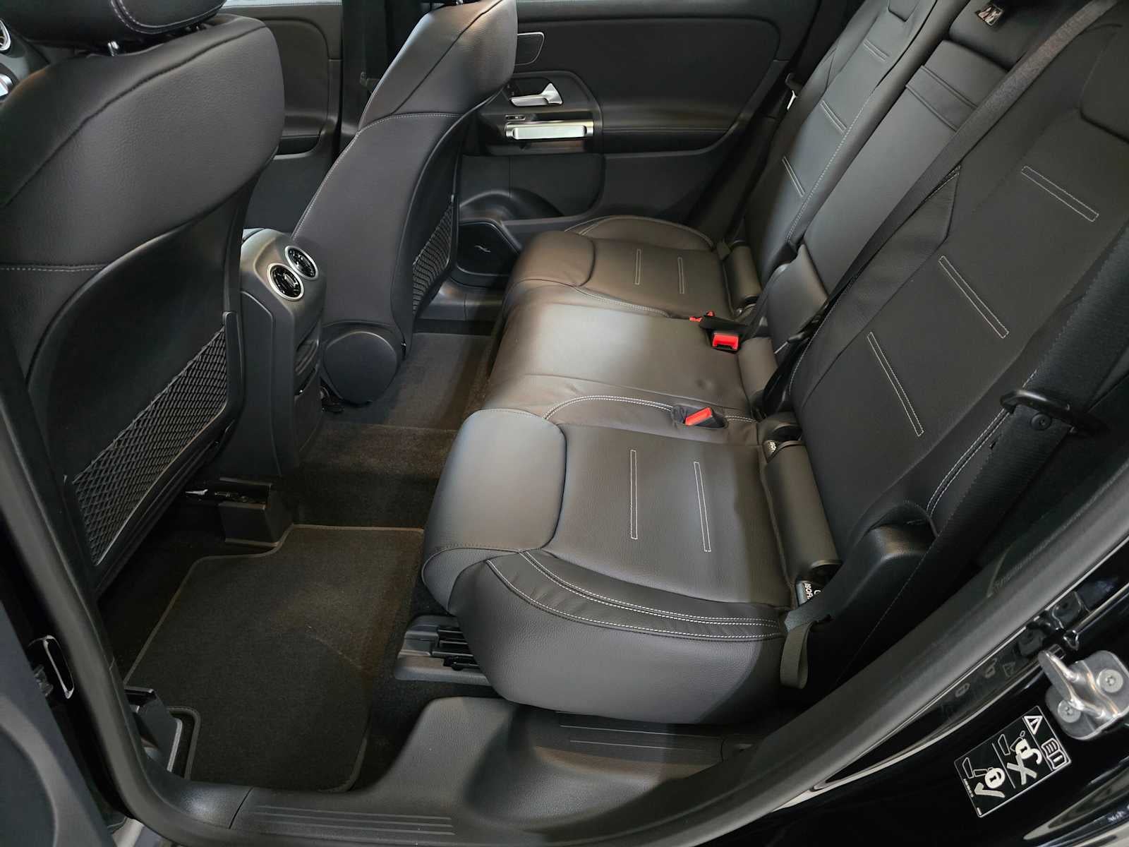 2026 Mercedes-Benz GLB AMG® GLB 35