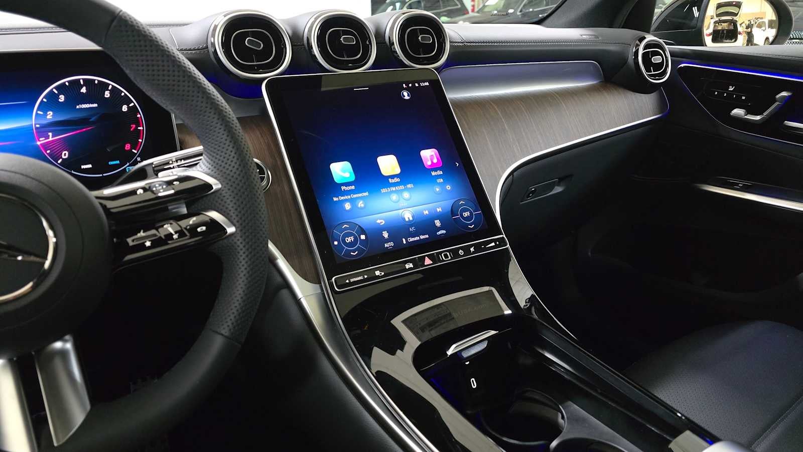 2026 Mercedes-Benz GLC GLC 300